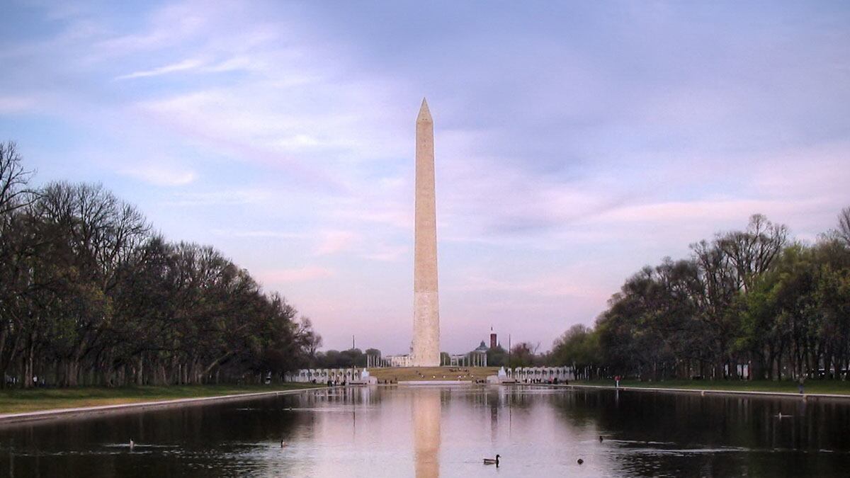 cheats/2011/08/31/more-cracks-in-washington-monument/washington-monument-cs_dx1to4