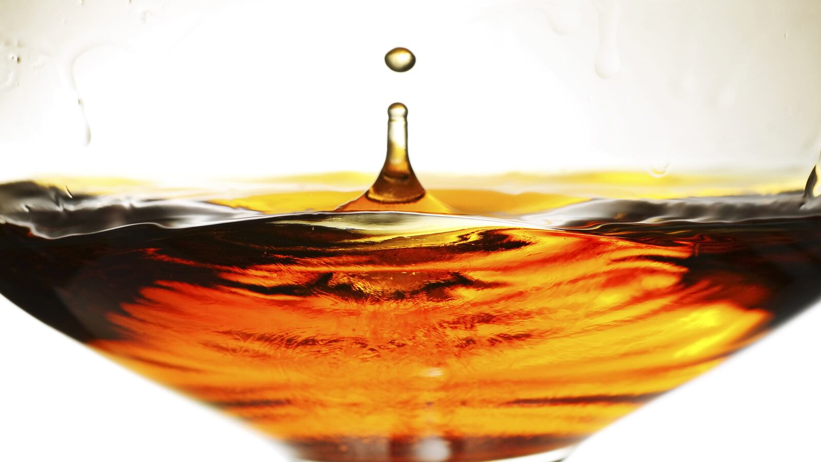 articles/2015/06/13/it-s-time-to-get-sweet-on-liqueurs/150612-kulp-liqeurs-tease_jpc2ub