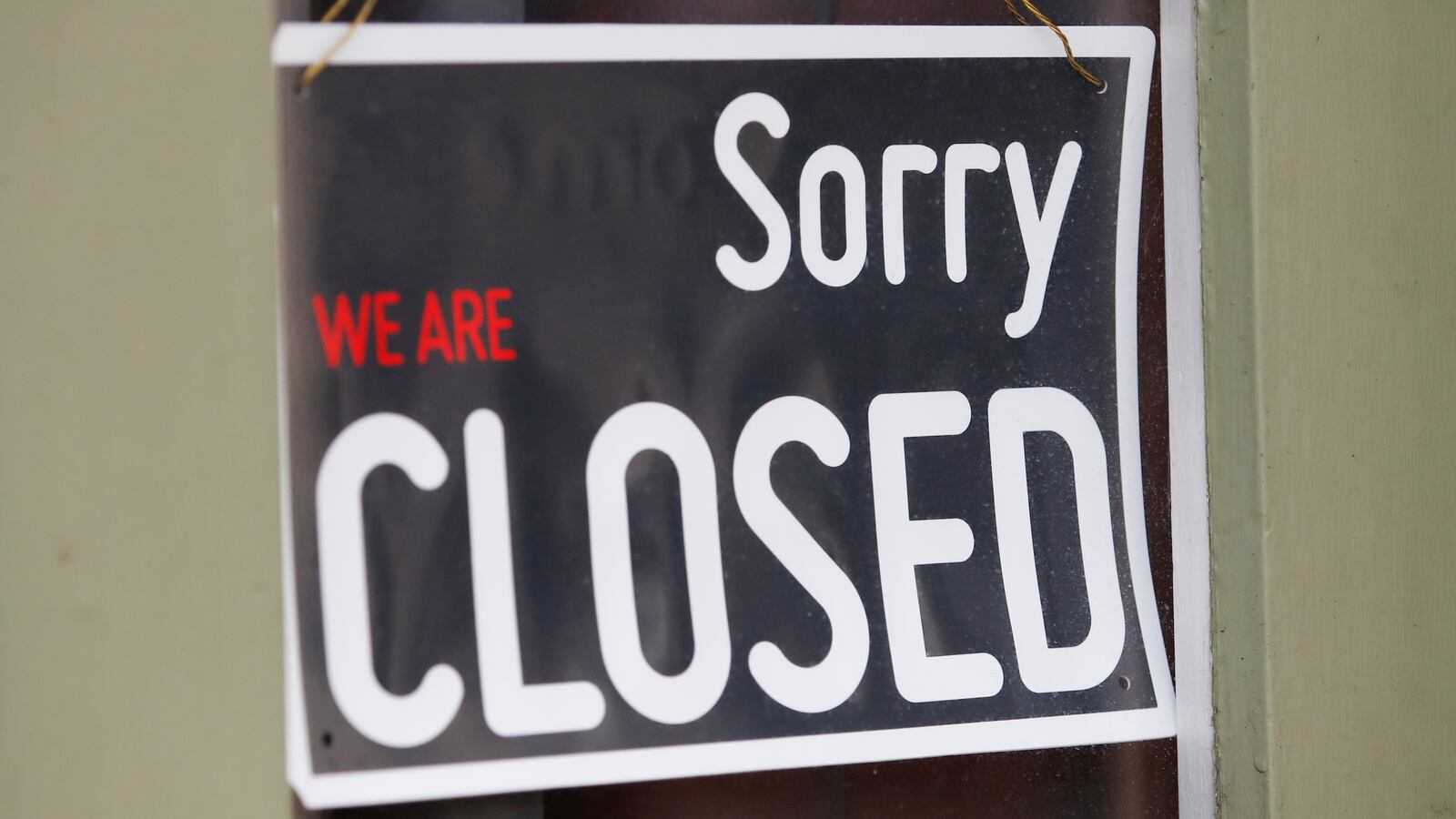 2021-02-23T130750Z_389398971_RC2DYL9UFG4Q_RTRMADP_3_HEALTH-CORONAVIRUS-BRITAIN-RETAIL_xwqiqe