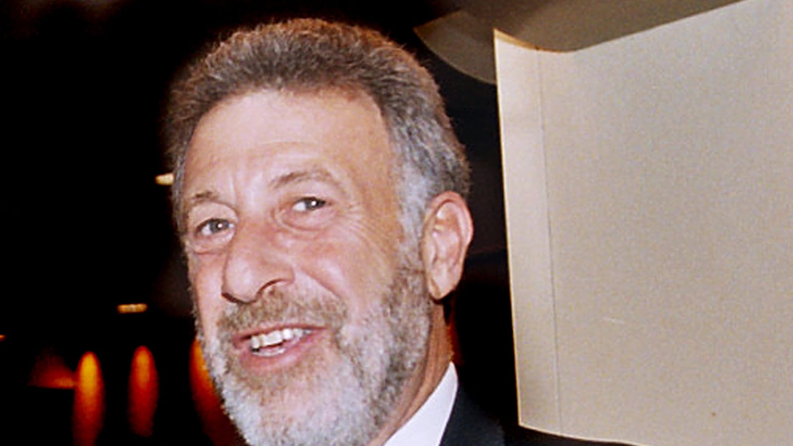 articles/2013/06/27/ousted-men-s-warehouse-boss-george-zimmer-lashes-out-at-corporate-board/130627-gross-george-zimmer-tease_znh99p