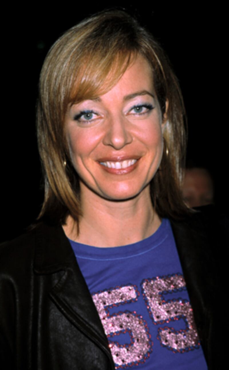 galleries/2009/04/01/guiding-light/guiding-light---allison-janney_nplm0y