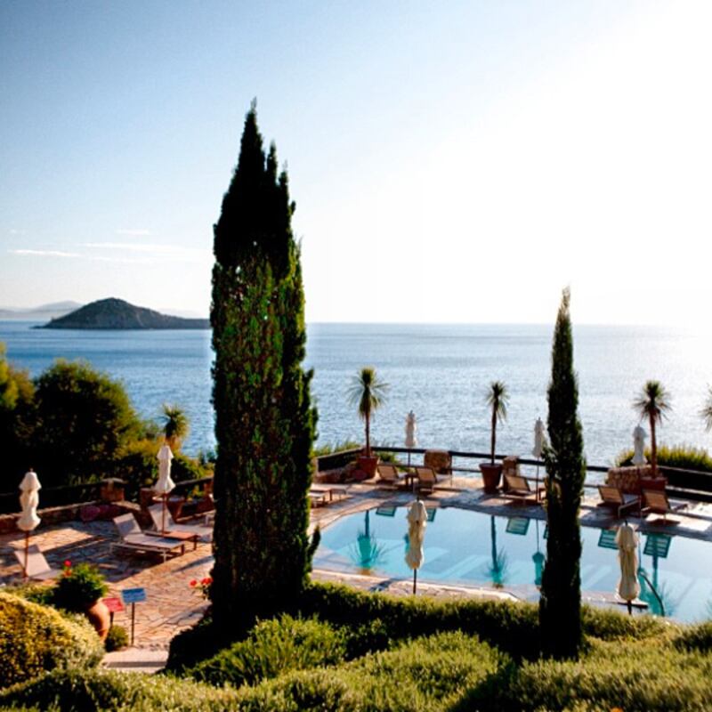 galleries/2013/07/27/dive-in-bar-refaeli-tory-burch-instagram-s-coolest-pools-photos/best-pools-instagram-travelleisure_gaqatn