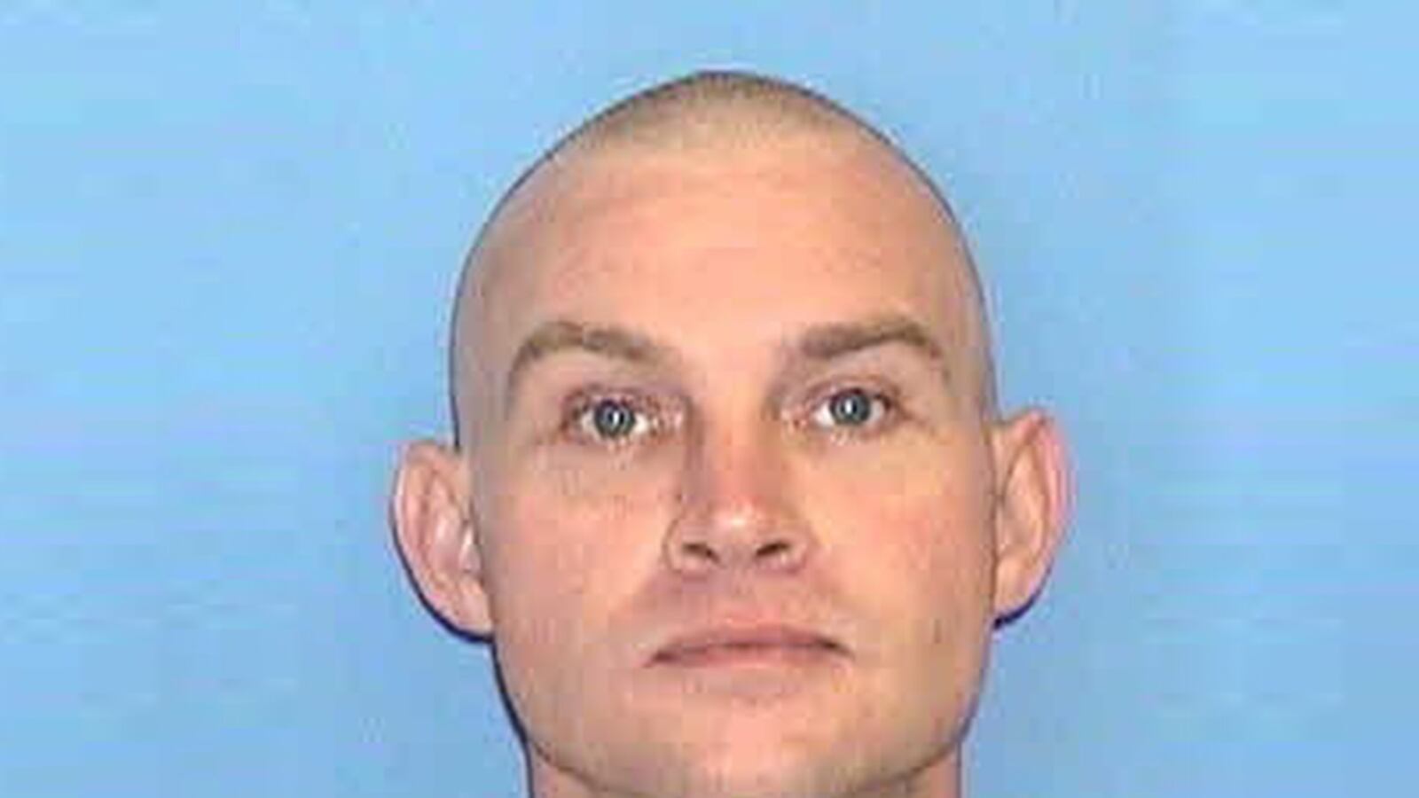 cheats/2016/06/14/arkansas-inmate-convicted-of-killing-teen-escapes/160614-lloyd-collins-jones_qwxqhs