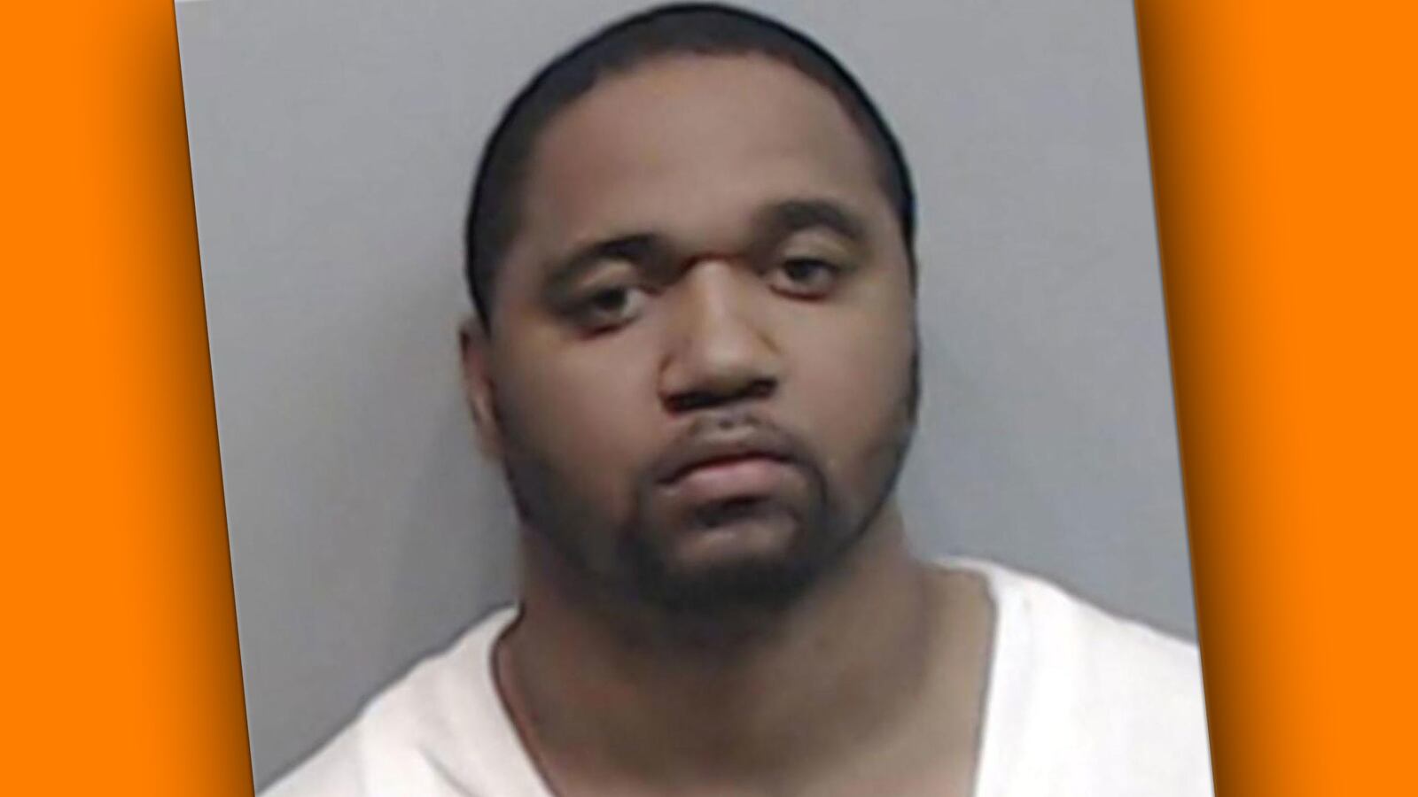 articles/2017/03/27/poor-man-s-hugh-hefner-accused-of-imprisoning-dancers/170326-weill-Kenndric-Roberts-tease_lemsib