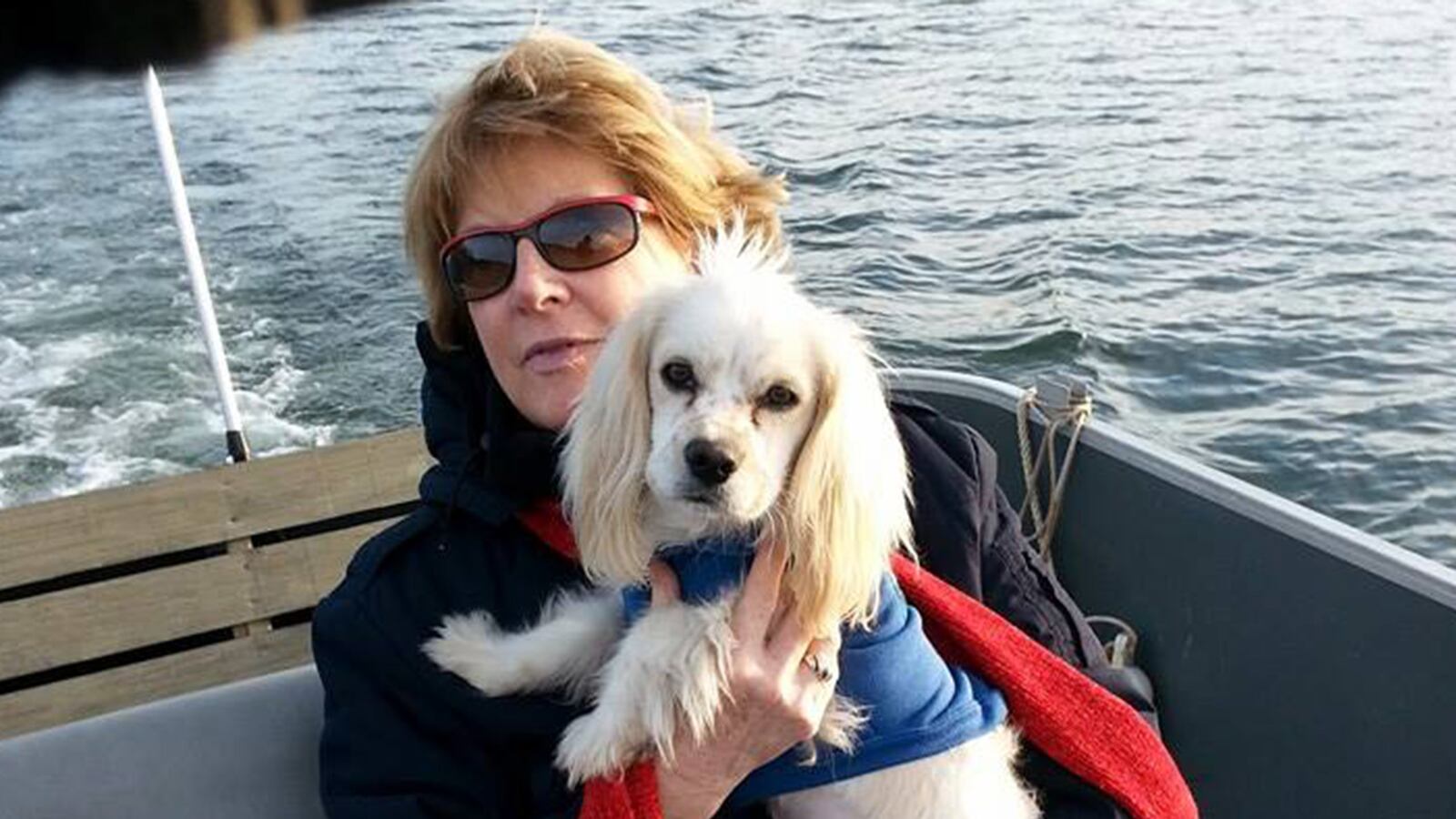 cheats/2015/08/28/survivor-camera-lights-shielded-gunman/150825-richmond-gardner-cheat_syjfnp