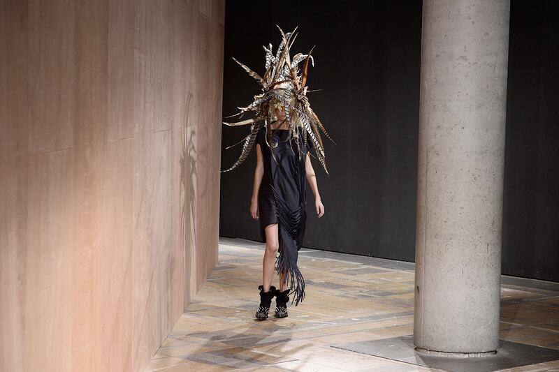 articles/2013/09/29/paris-fashion-week-photo-of-the-day-september-28/130929-junya-watanabe-tease_wo00r6