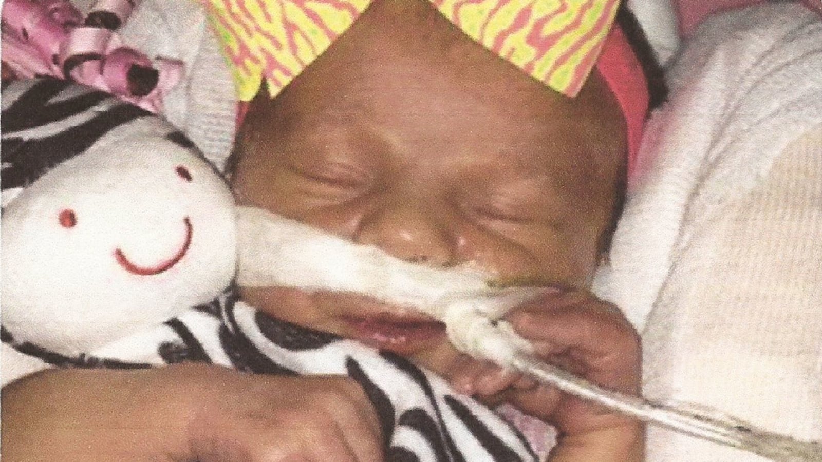 articles/2017/01/03/the-letter-in-the-tree-to-ava-in-heaven/170102-daly-ava-embed_dn543w