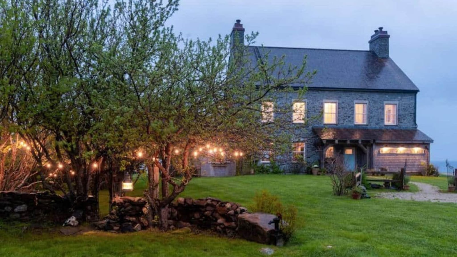 210915-OMG_NovaScotia-01_nhwbmi