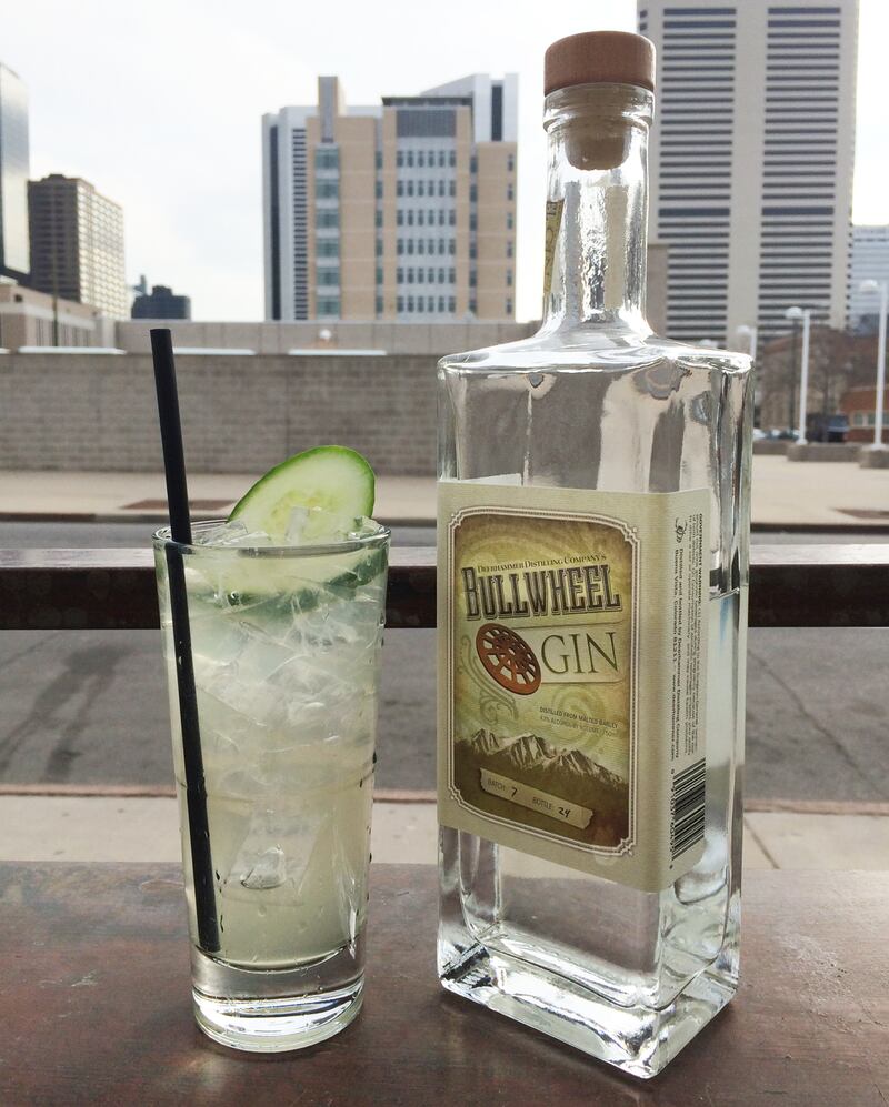 galleries/2014/05/17/drink-up-10-cocktails-you-must-try-this-spring-photos/2014-spring-cocktails-cucumber_eqwkpa