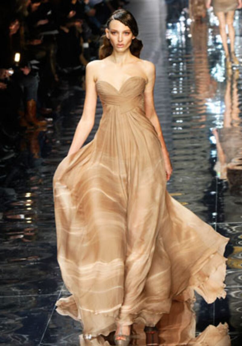 galleries/2010/01/27/fashion-week-day-1/paris-fashion-week---sa1_tgfyoq