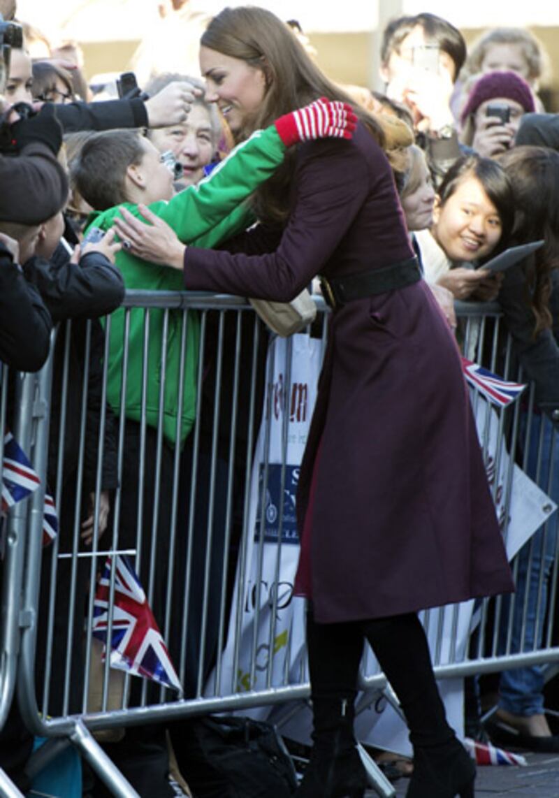 galleries/2012/10/10/hugs-and-kisses-kate-recalls-diana-s-touch-as-she-visits-newcastle/kate-newcastle-gallery11_wbszzh