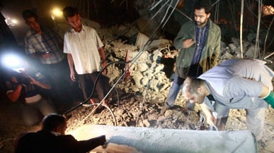 articles/2011/04/30/gaddafi-son-killed-what-the-target-attack-says-about-natos-intelligence/lamen-saif-gaddafi_177022_dulupl