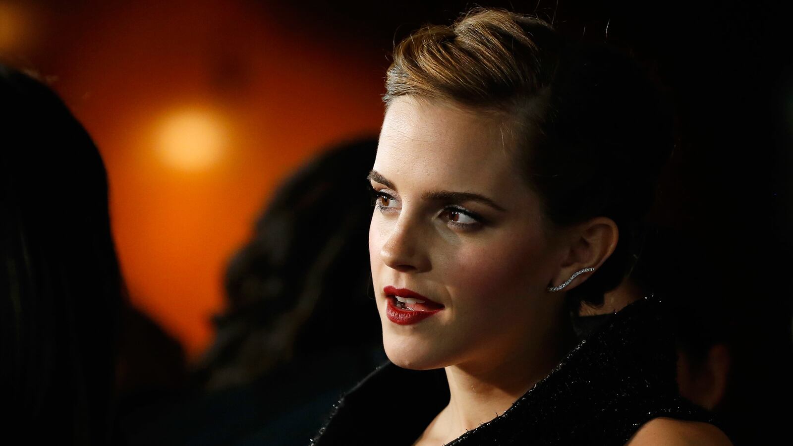 cheats/2014/05/26/emma-watson-graduates-from-brown/140526-emma-watson-cheat_dewtyw