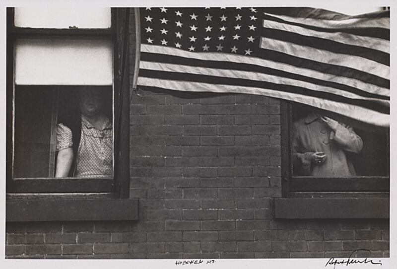 galleries/2009/09/15/robert-frank-s-the-americans/robert-frank-1_u8zdjo