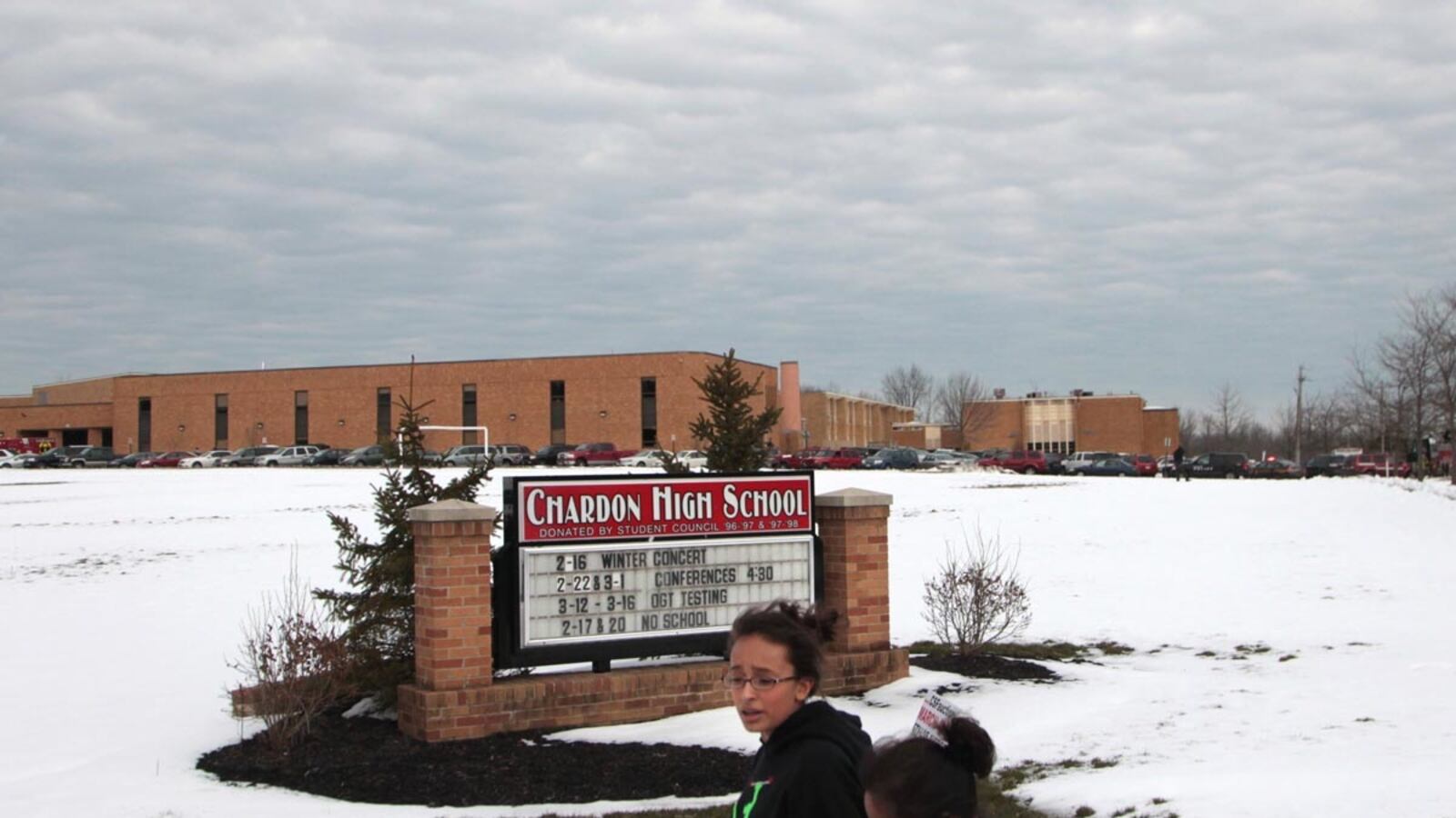 cheats/2012/02/28/ohio-shooting-town-cancels-school/chardon-town-cancels-school-following-shooting-cheat_as0slo