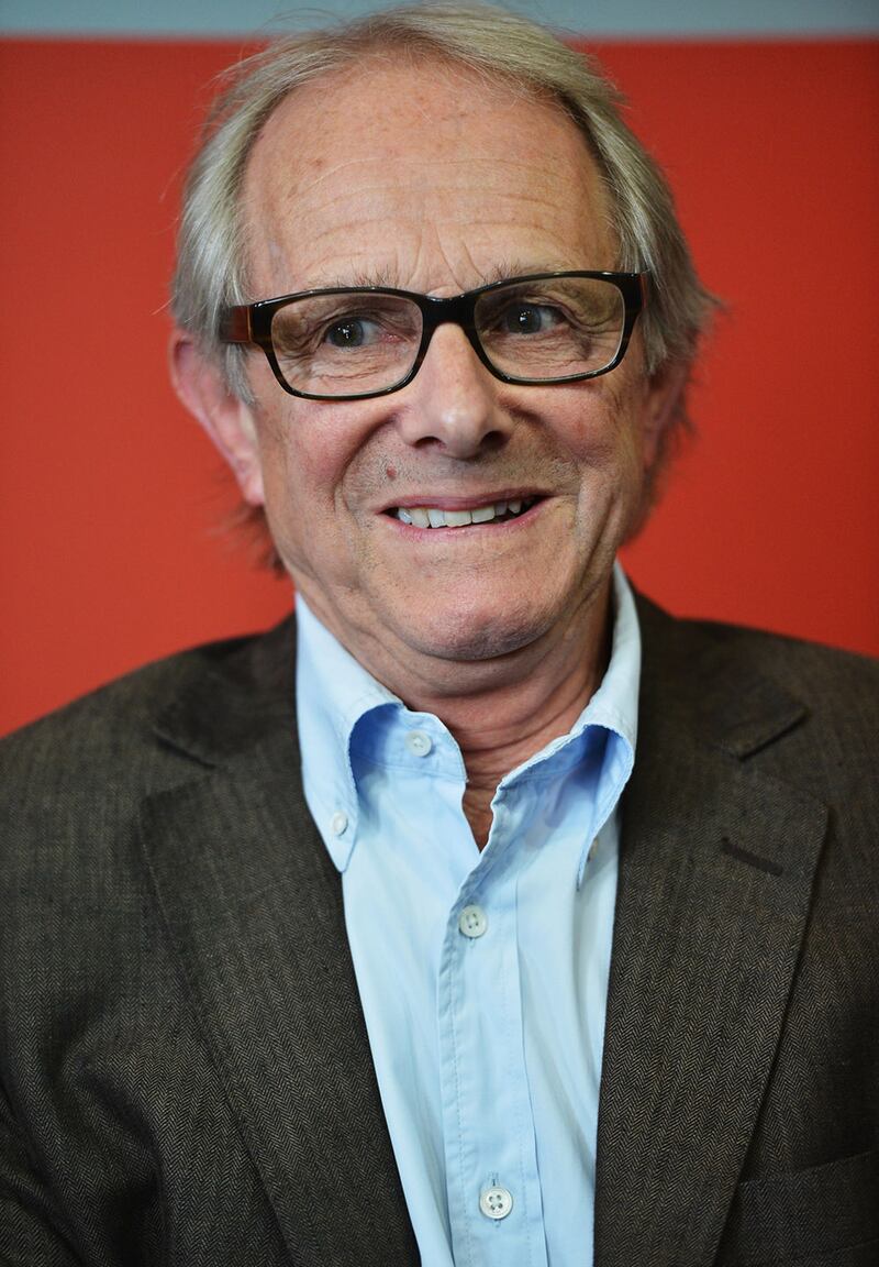 galleries/2012/10/10/lady-gaga-mia-more-star-supporters-of-julian-assange-photos/loach-julian-assange-celeb-supporters_sq5z9k