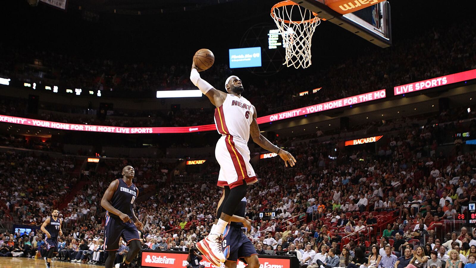 articles/2013/03/29/the-end-of-the-heat-s-winning-streak-doesn-t-matter/130329-lebron-james-barra-tease_szcwo8