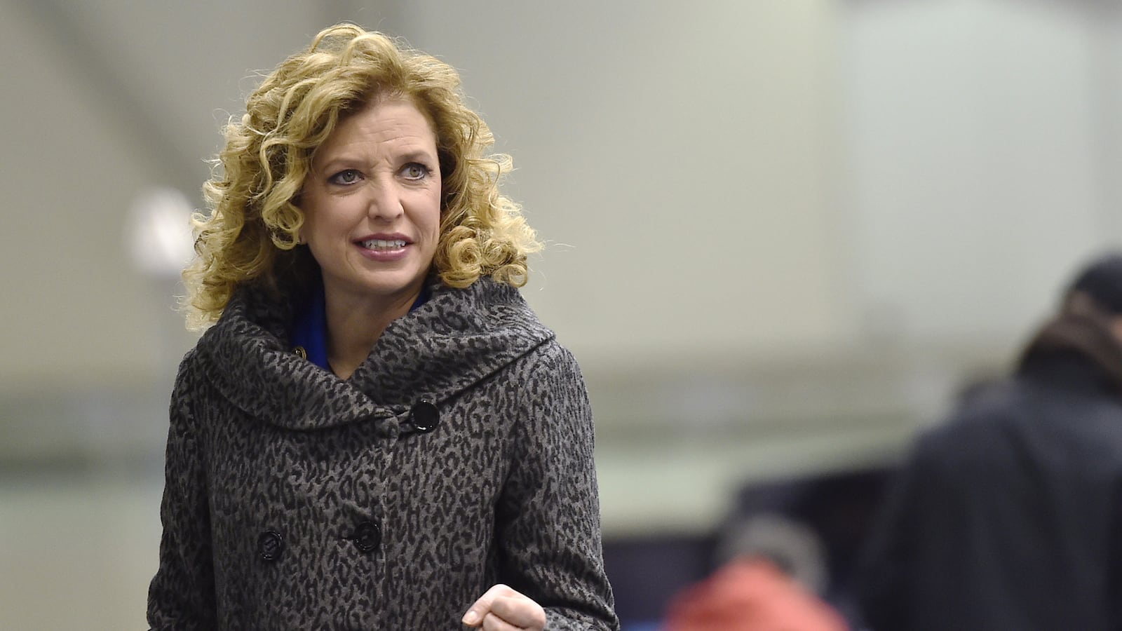 articles/2016/01/08/queen-of-the-dems-faces-palace-coup/160107-laslo-debbie-wasserman-schultz-tease_hc2bm5