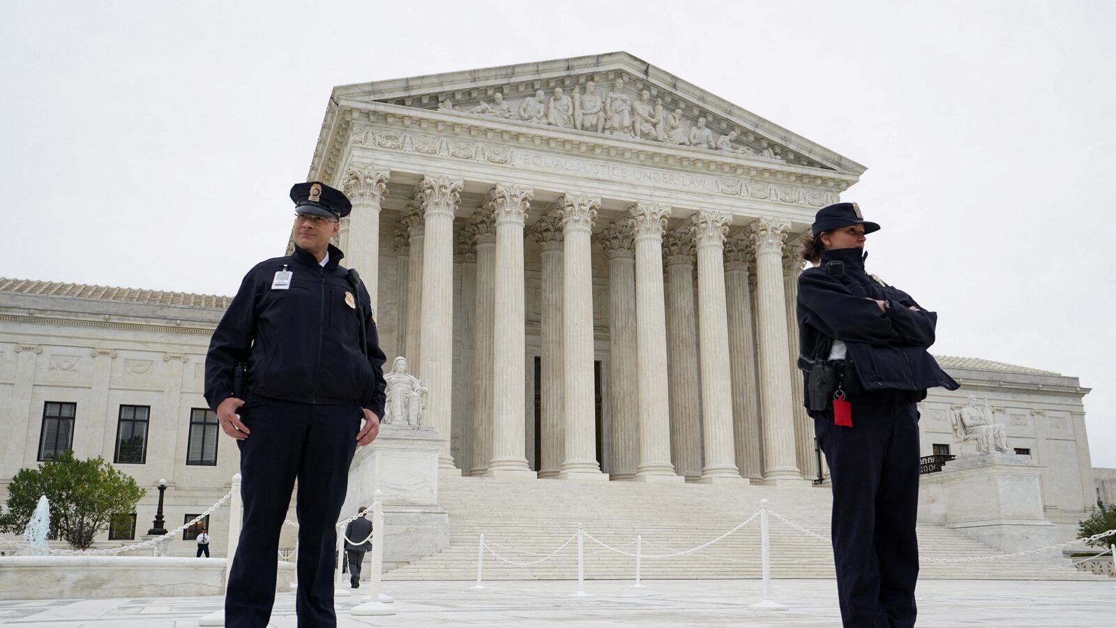 2023-01-20T173926Z_313660617_RC2ORW9YGCKG_RTRMADP_3_USA-COURT-LEAK-TECH_bz2nt6