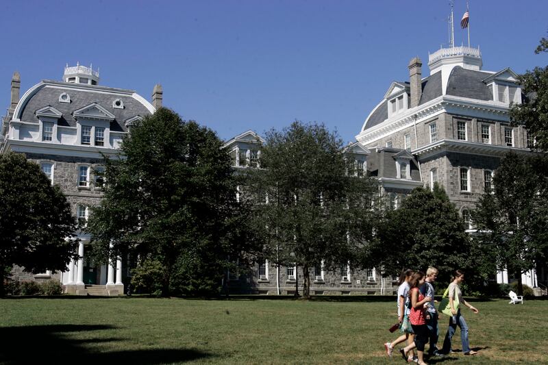 galleries/2013/10/16/20-most-rigorous-colleges-photos/2013-college-rankings-swarthmore-college_swvwwf