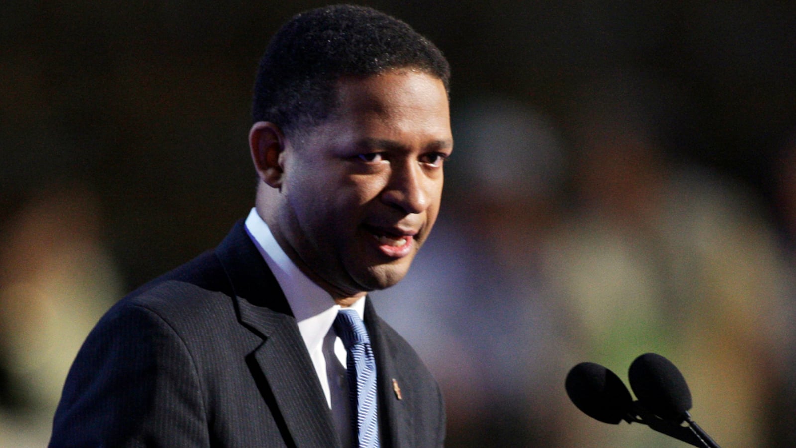 articles/2012/06/01/artur-davis-once-a-key-obama-backer-switches-to-republican-party/artur-davis-galen_ahy9no