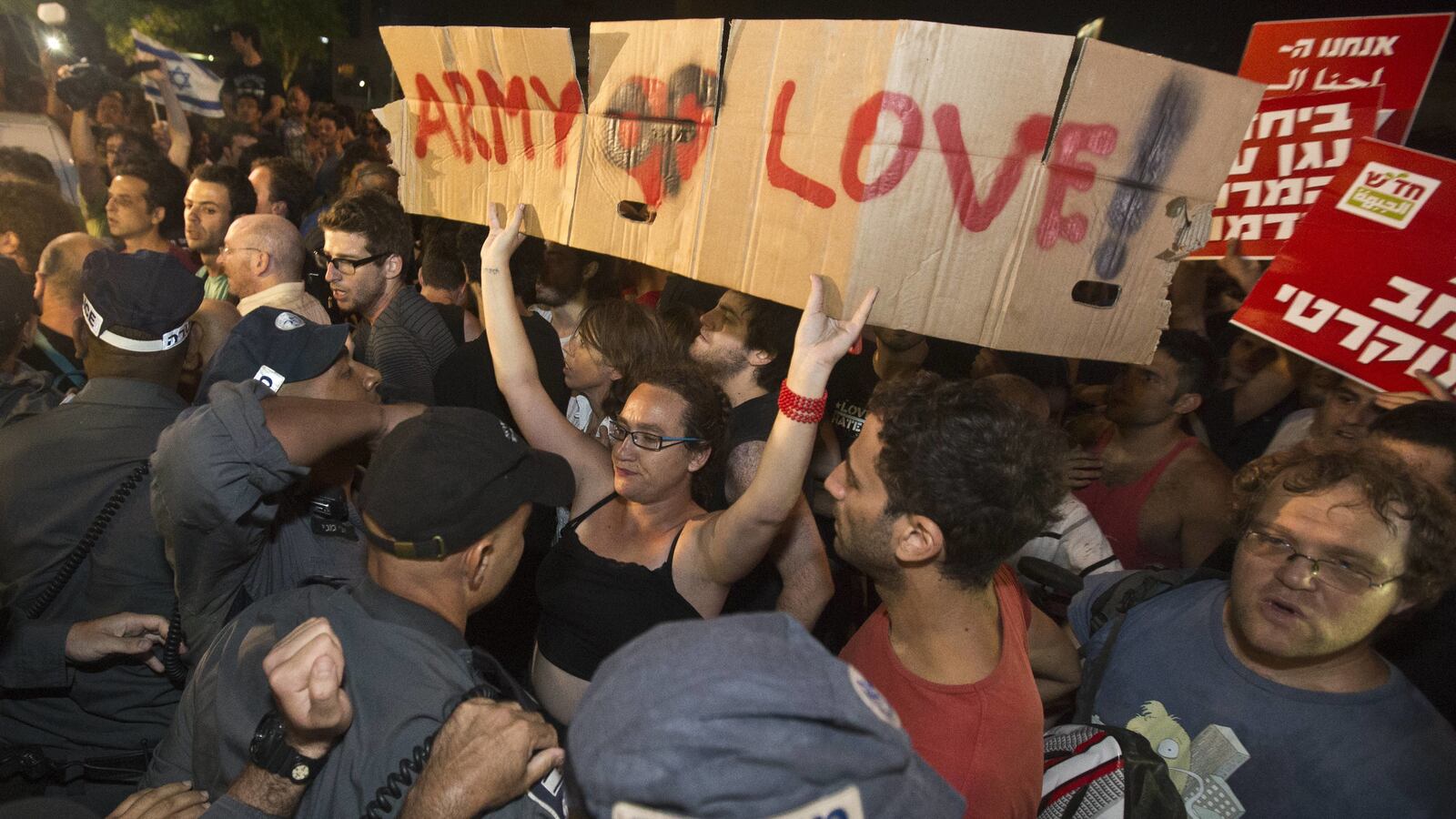 articles/2012/06/28/freedom-of-assembly0/protests-police-openz_wfegyj