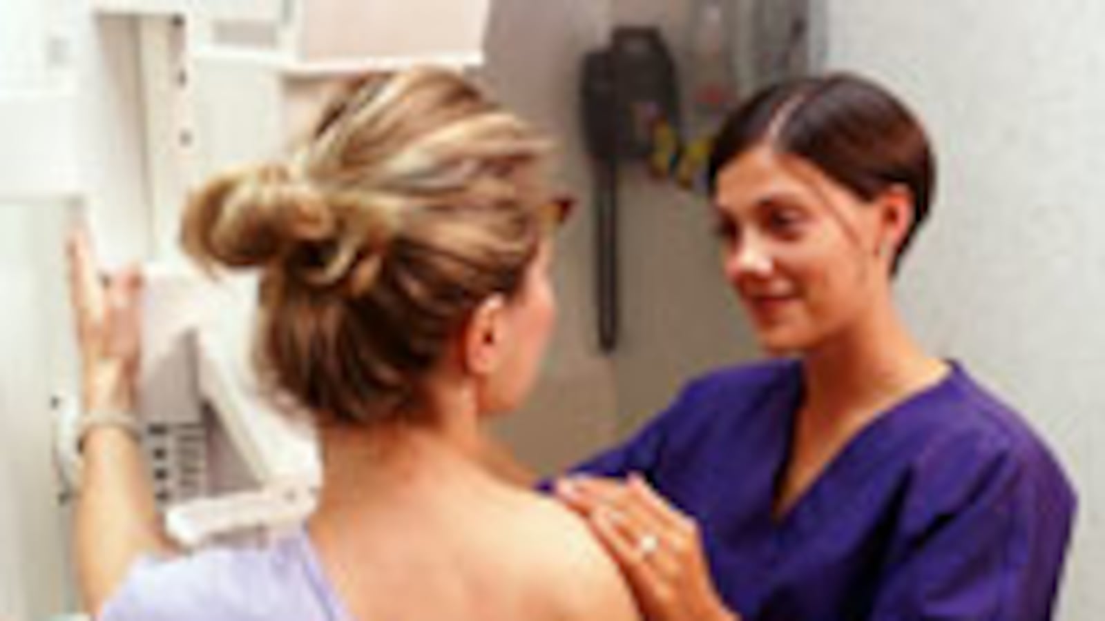 articles/2009/11/18/the-great-mammogram-debate/schillinger-breast-cancer_63609_yucd35