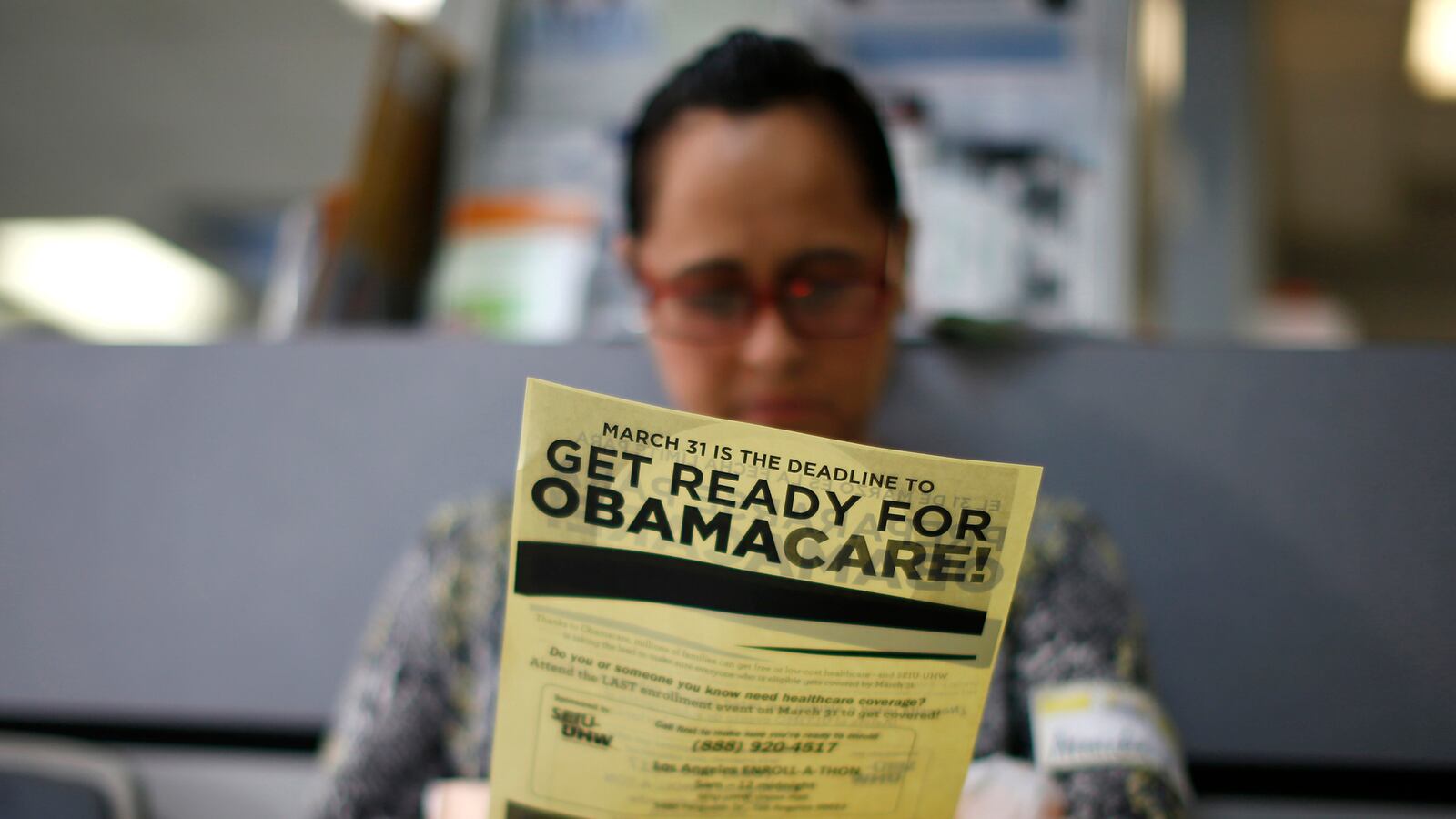 articles/2014/04/16/are-the-cbo-s-new-cost-projections-the-obamacare-win-that-wasn-t/140416-nuzzi-obamacare-tease_lvq9xs