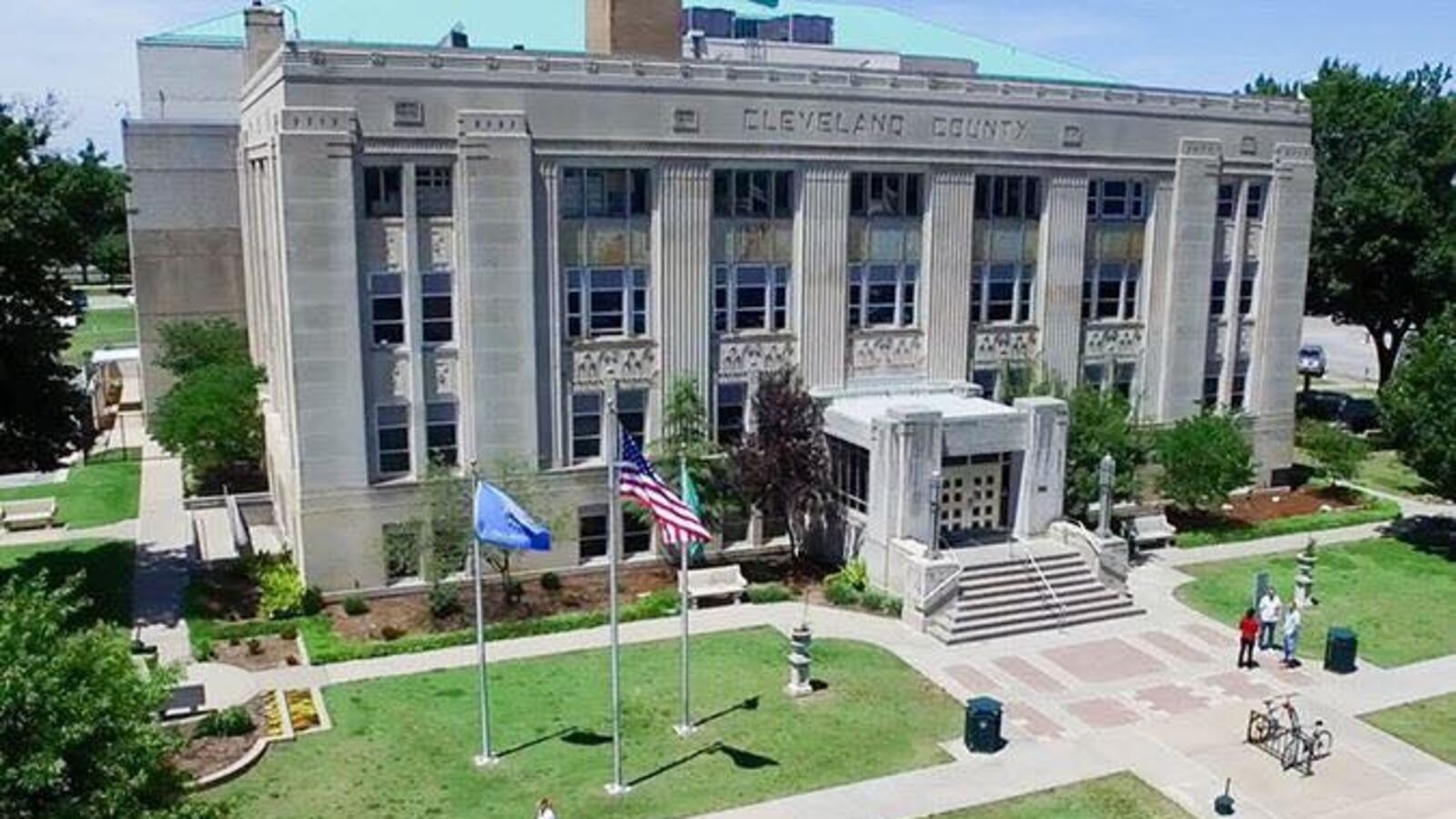 Norman_Courthouse_vd0gcd