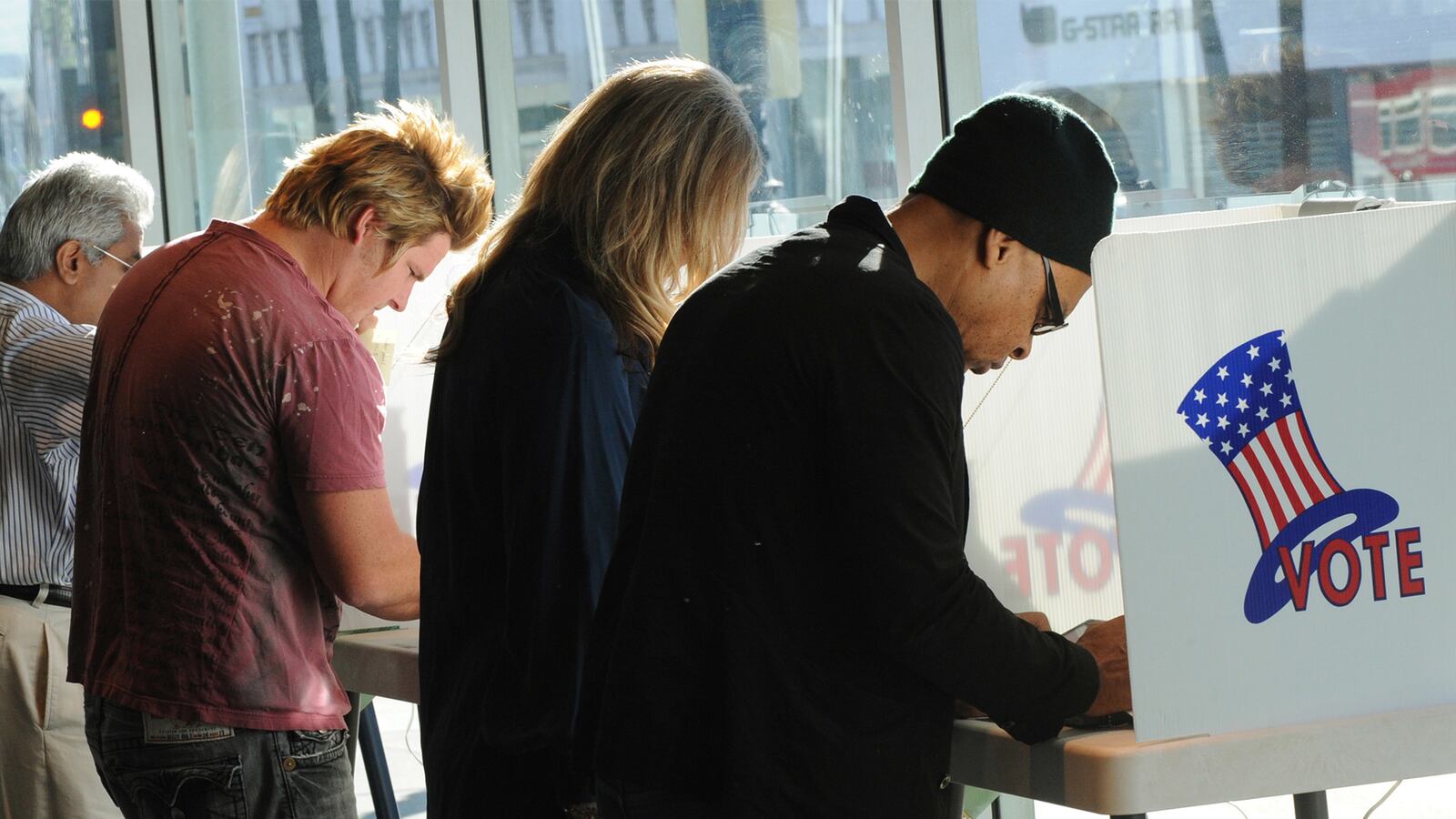 cheats/2014/10/29/gop-list-would-purge-1-in-7-black-voters/141029-black-vote-cheat_xddytk