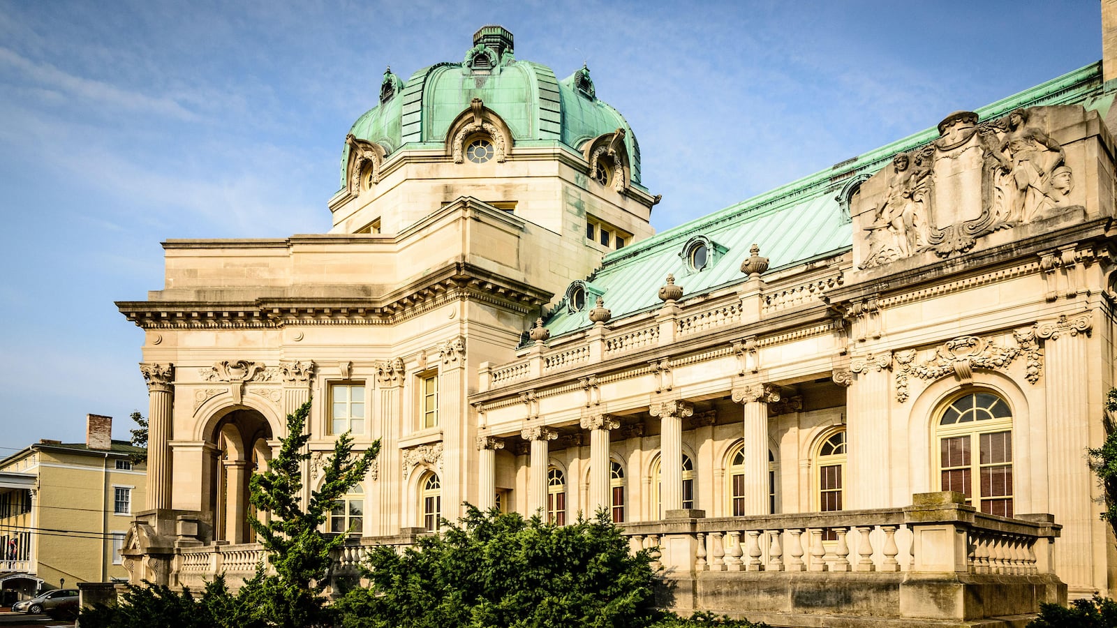 210618-OConnor-library-tease_f2wbrs