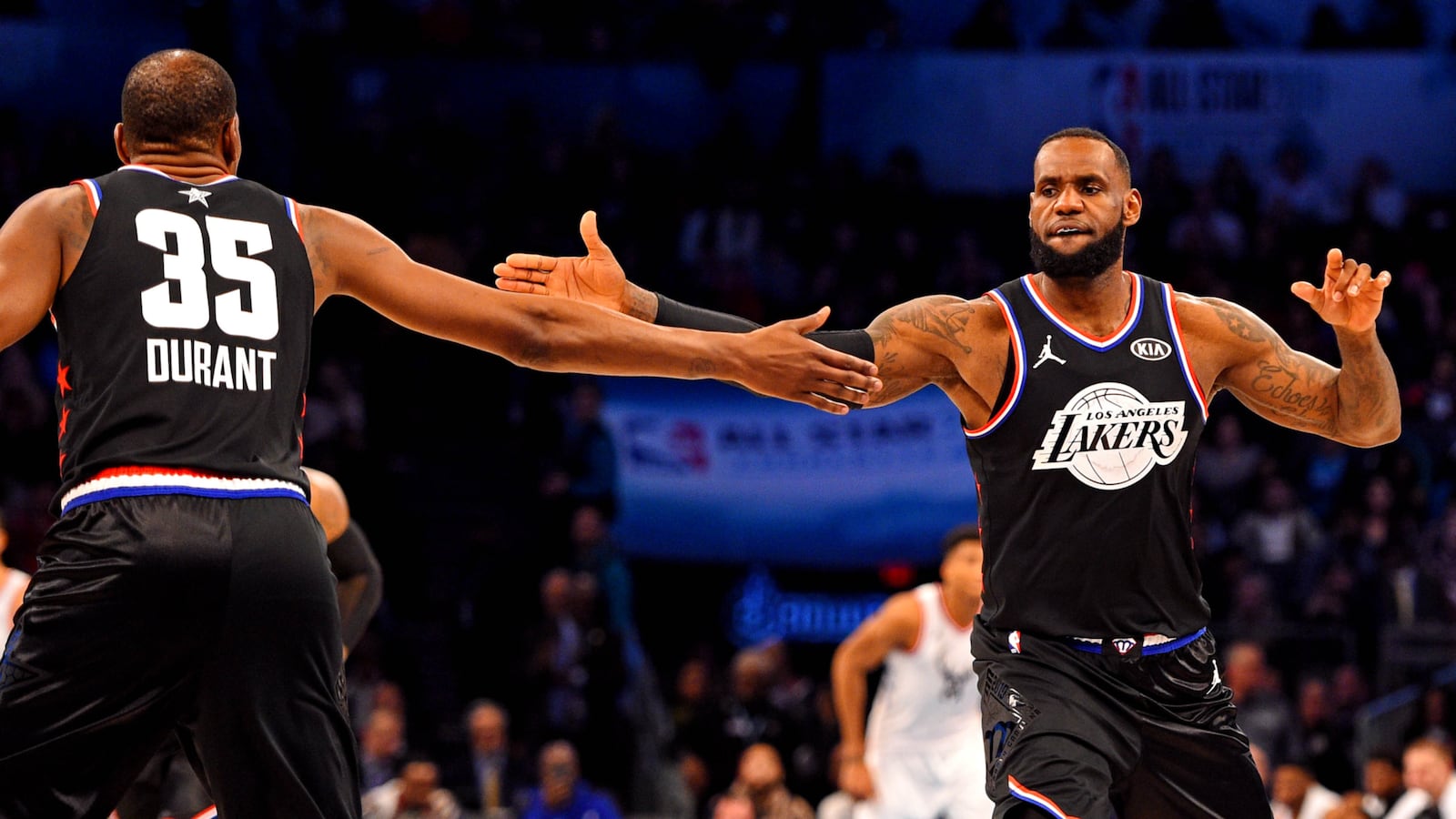 190218-nba-all-star-game-cheat_yzzfft