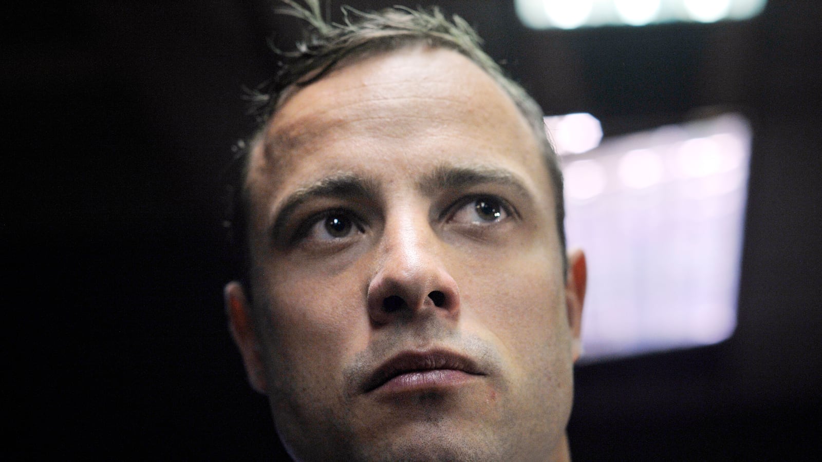 cheats/2013/06/04/pistorius-shows-no-emotion-in-court/130604-pistorius-cheat_ecfcp7