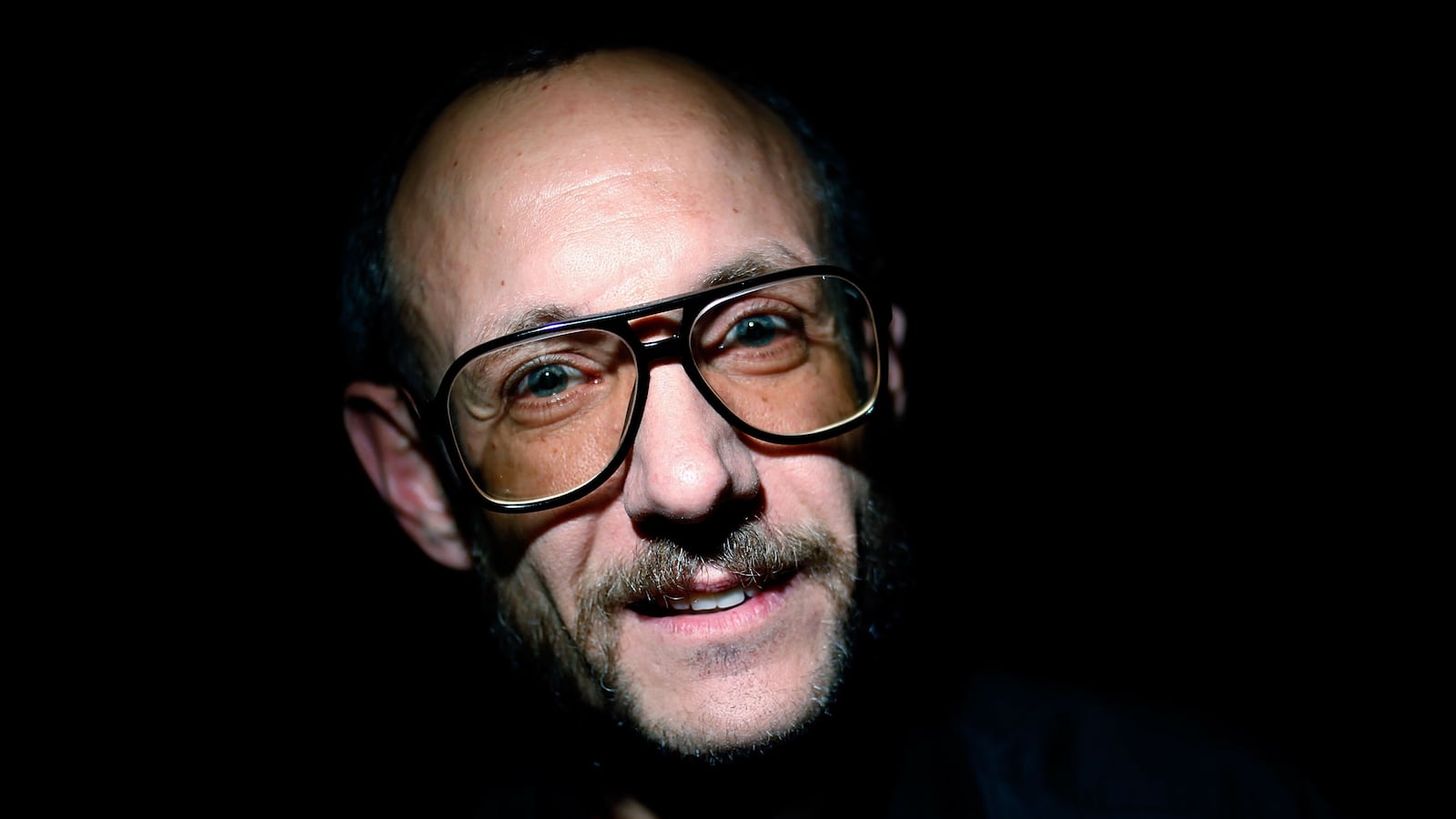 articles/2014/06/17/how-terry-richardson-paid-his-way-out-of-trouble/140616-crocker-terry-tease_mwfgmf