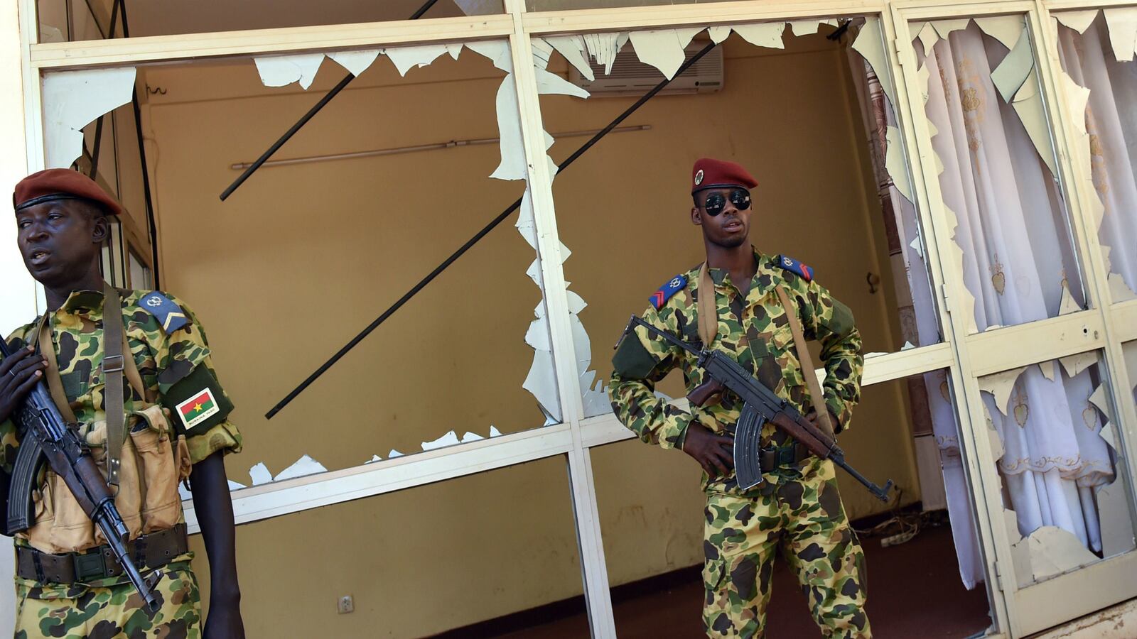 cheats/2014/11/03/burkina-faso-military-cracks-down/141103-burkina-faso-cheat_byrcoo