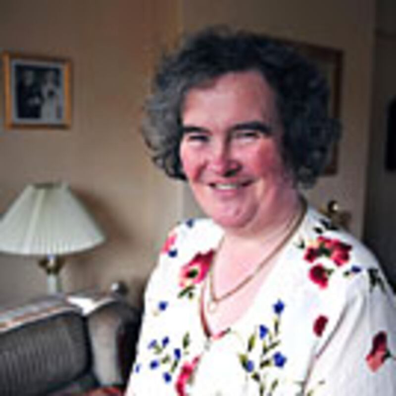 articles/2009/04/20/the-beauty-of-susan-boyle/brown-susan-boyle-174_fdzkij