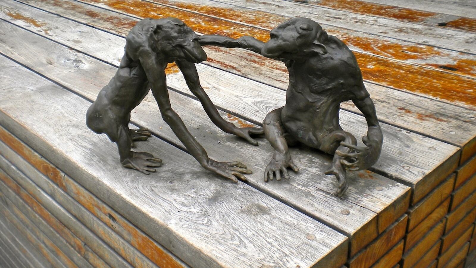 articles/2012/09/04/francis-upritchard-on-the-high-line-is-the-daily-pic-by-blake-gopnik/upritchard-daily-pic_mvs390