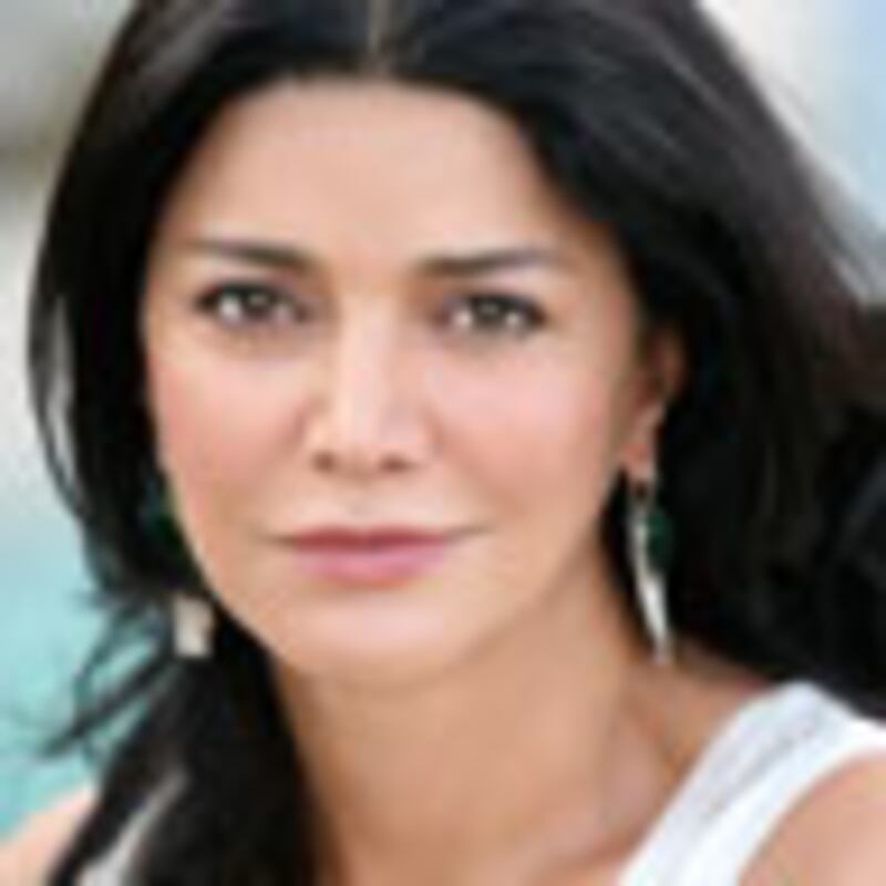 articles/2010/09/02/iranian-woman-sentenced-to-death-by-stoning-stop-sakineh-mohammadi-ashtianis-execution/author-photo---shohreh-aghdashloo_yz0y6b