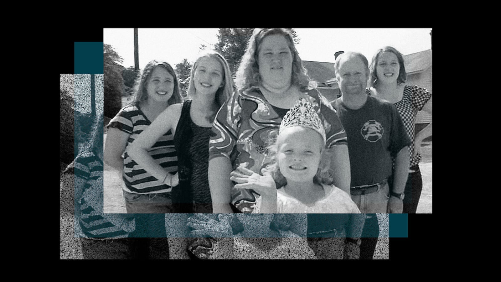 A photo illustration showing Anna Chicakdee and Mama June in Here Comes Honey Boo Boo.