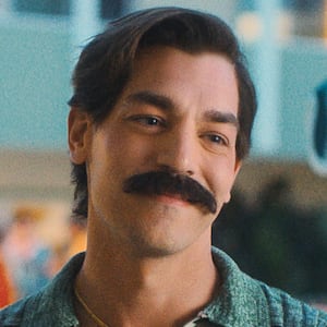 Matt Rogers and Kristin Wiig in Palm Royale