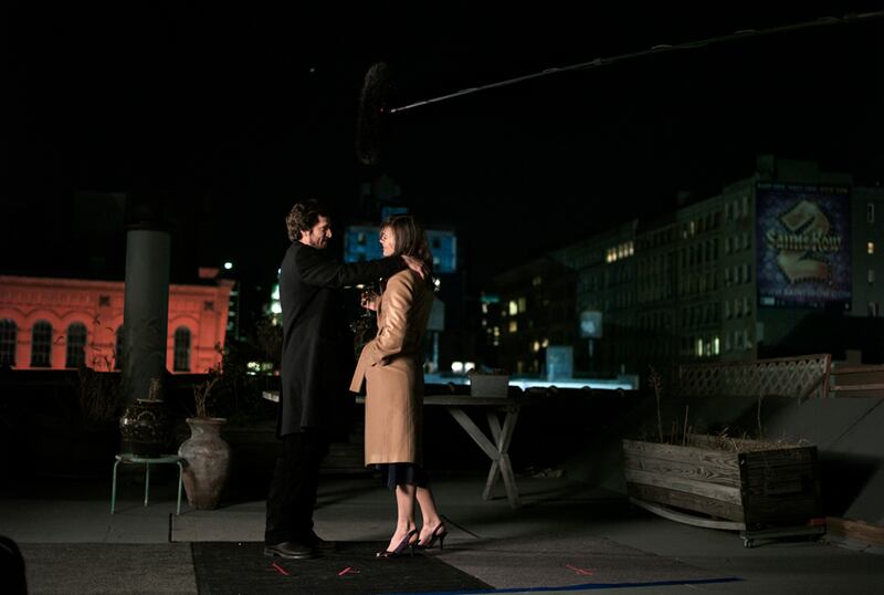 galleries/2011/05/13/keira-knightley-on-the-set-of-last-night/last-night---behind-the-scenes-6_qbh6li