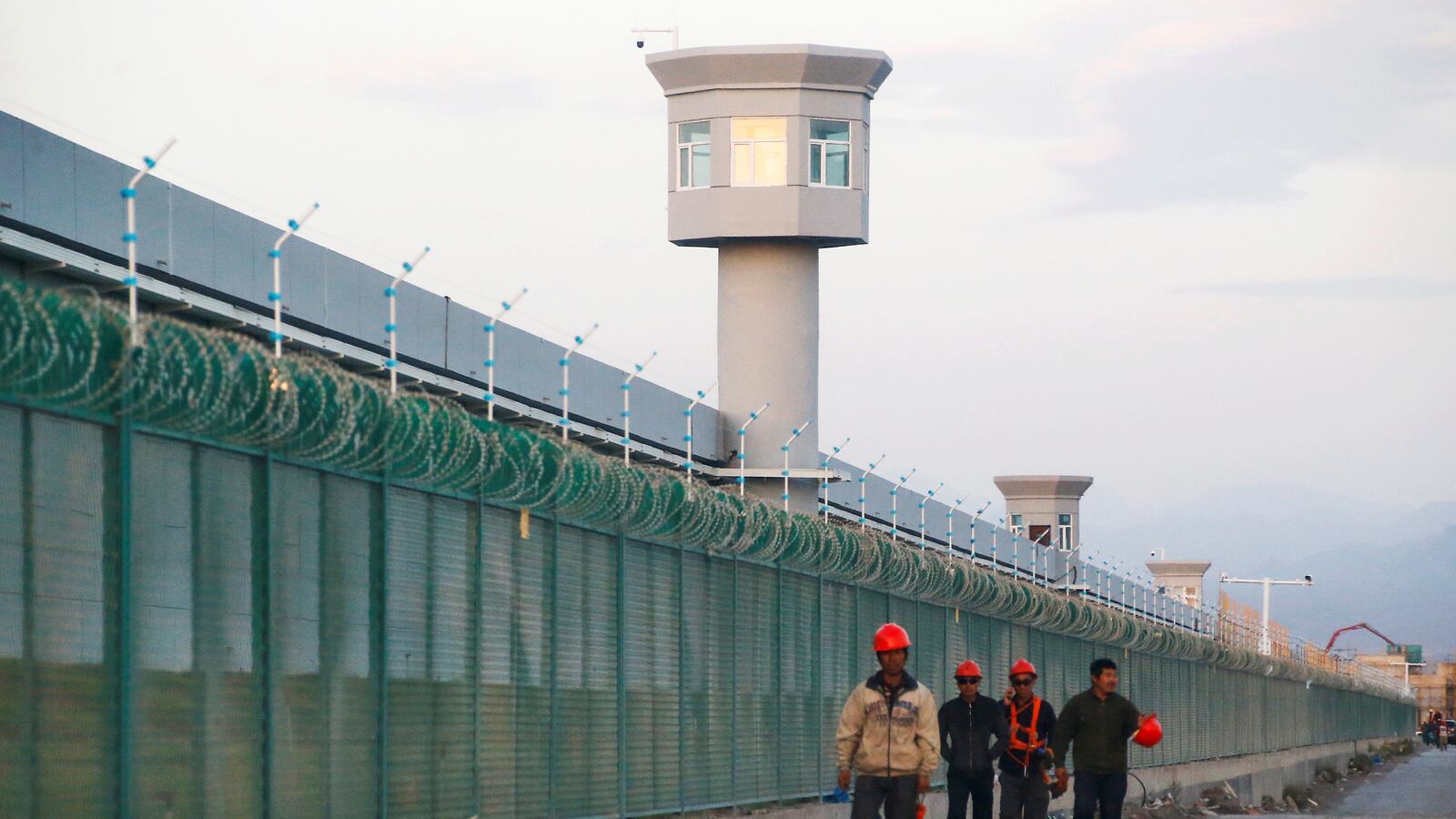 2020-06-17T000000Z_1255977954_RC28BH9LFC5D_RTRMADP_3_USA-CHINA-XINJIANG_aqpjwt