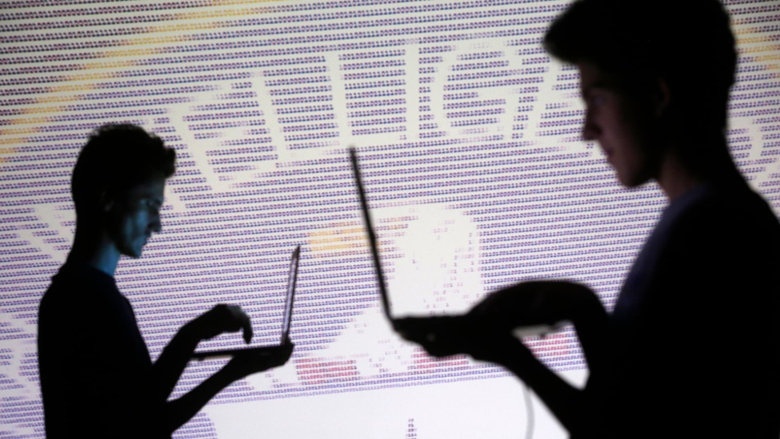 cheats/2016/10/14/how-the-cia-paid-and-threatened-journalists-to-do-its-work/160928-branded-cheat-8_pemcbf