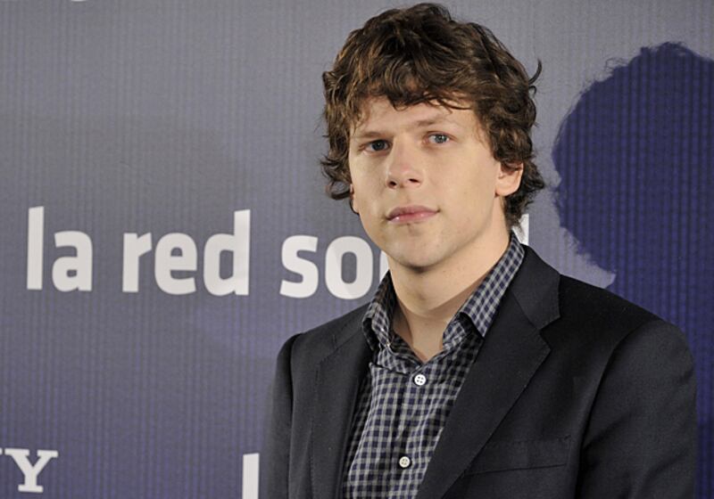 galleries/2010/10/11/celebs-not-on-facebook/not-on-facebook---eisenberg_s1rezq