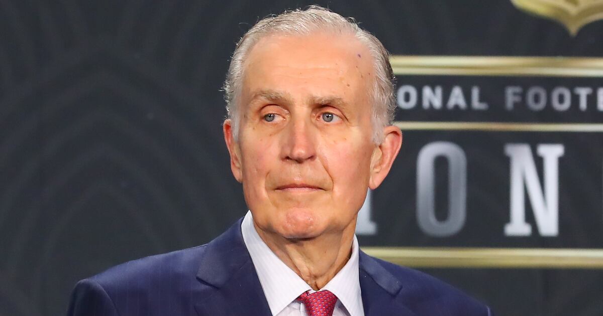 Former NFL Commissioner Dies at 84