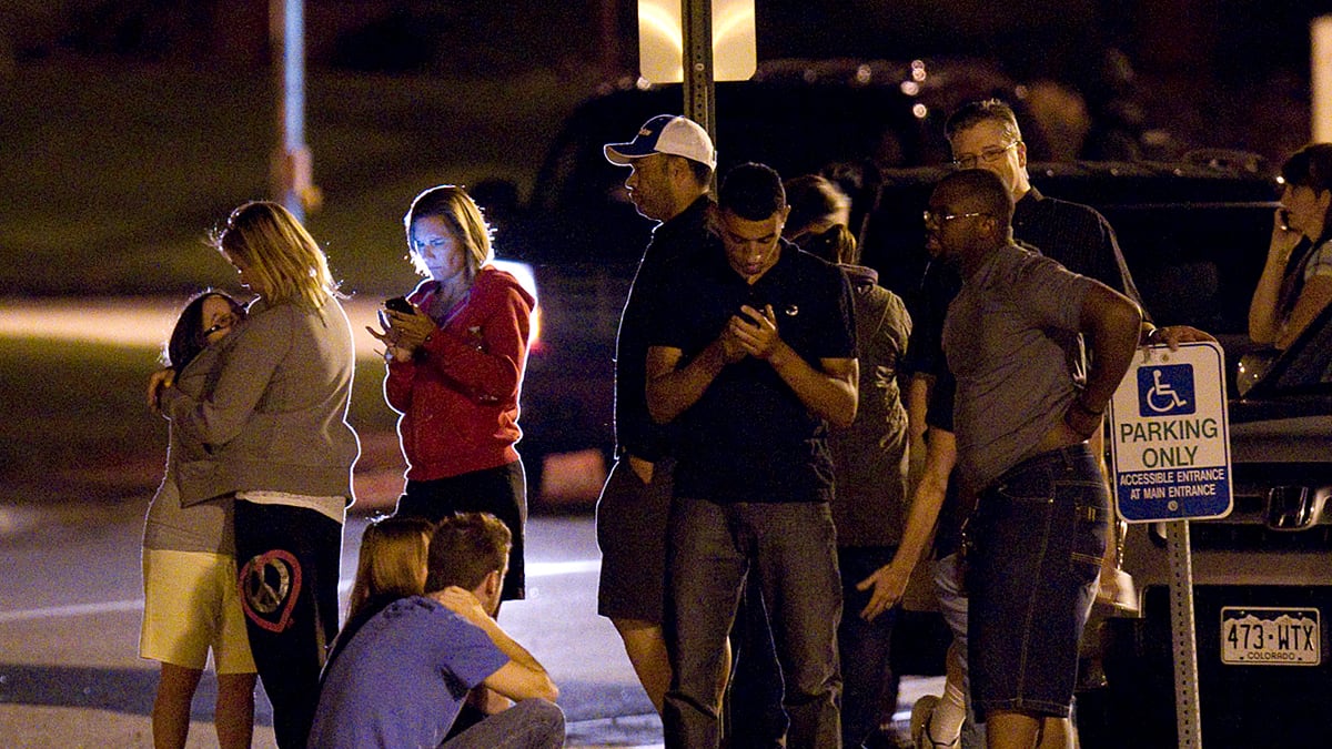 articles/2012/07/20/dark-knight-colorado-theater-shooting-witness-accounts-video/colorado-shooting-witnesses-video_t7l4bl