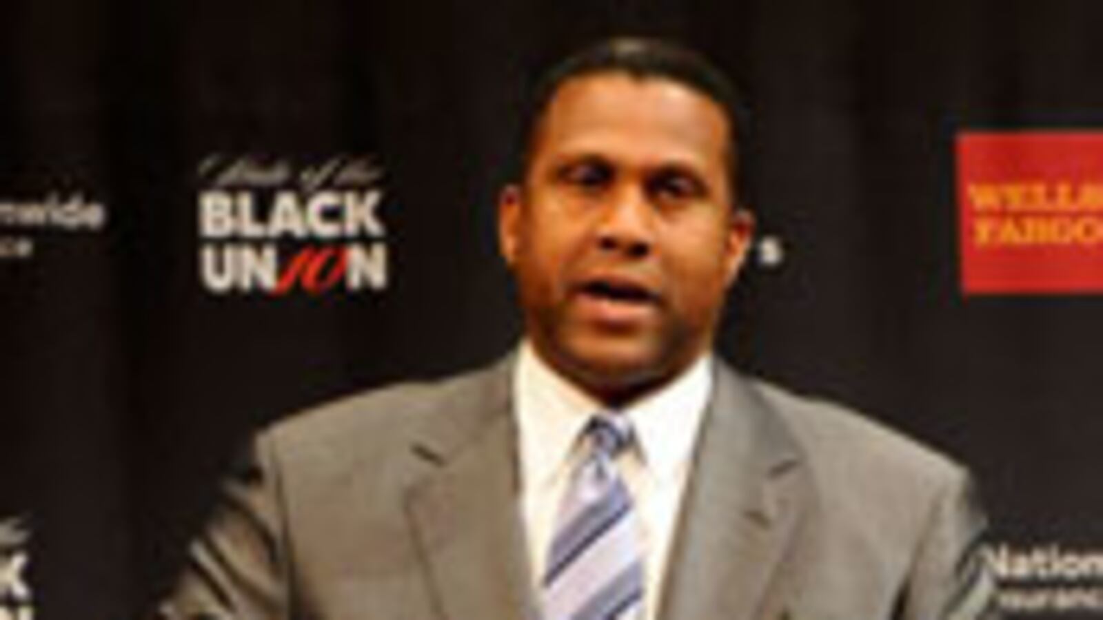 articles/2010/04/23/wake-up-tavis-smiley/crouch-smiley_95813_xm7a3k