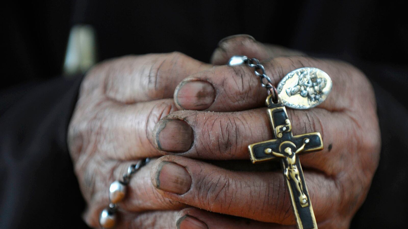 2008-12-21T000000Z_752330220_GM1E4CL16F801_RTRMADP_3_CHINA_rqegkt