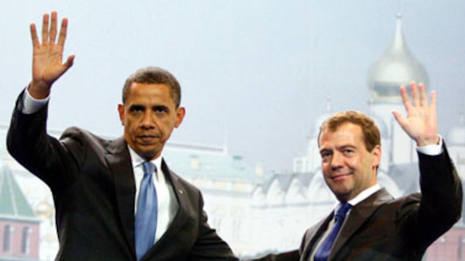 cheats/2009/09/18/missile-move-pleases-russia/obama-medvedev_sadauq