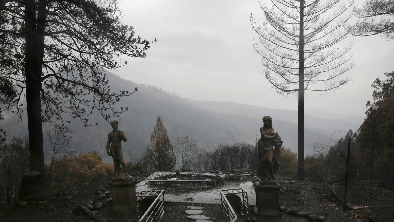 2019-06-25T161203Z_517794585_RC12382C9C30_RTRMADP_3_PG-E-BANKRUPTCY_jkokrl